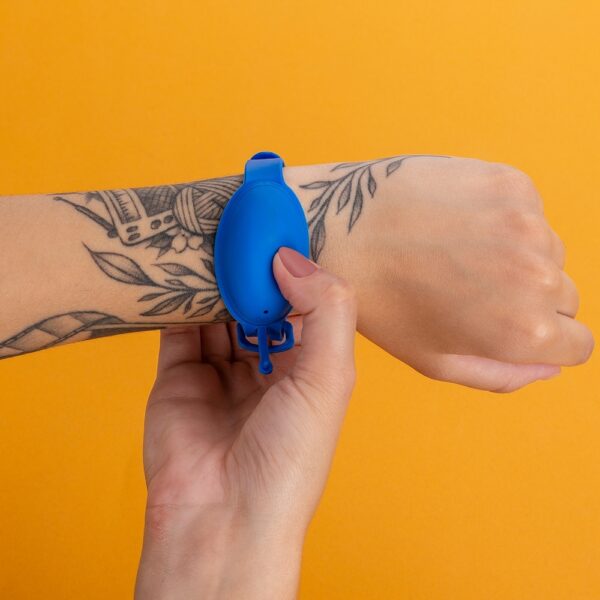 Pulseira Dispenser Álcool Gel 8ml - Imagem 2