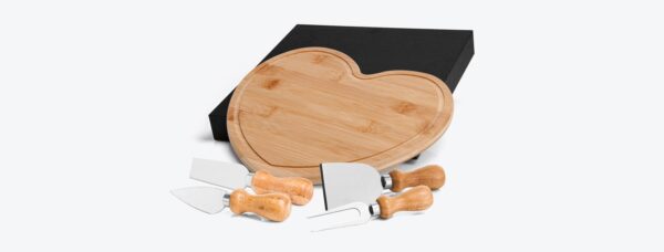 Kit queijo com tábua coração Personalizado